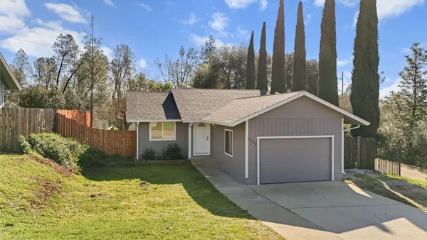 $279,900 | 3963 Coeur D Alene Avenue, Shasta Lake, CA 96019