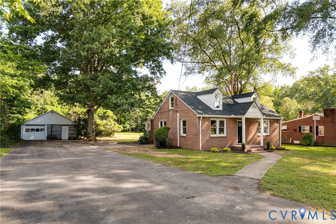 1923 Powell Road Richmond, VA 23224 - Photo 2 of 38 HUGE 2 acre lot with Oversized detached garage! La