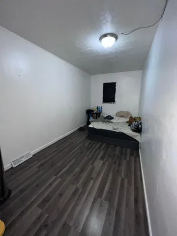 $185,000 | 2423 South 5th Street, Milwaukee, WI 53207