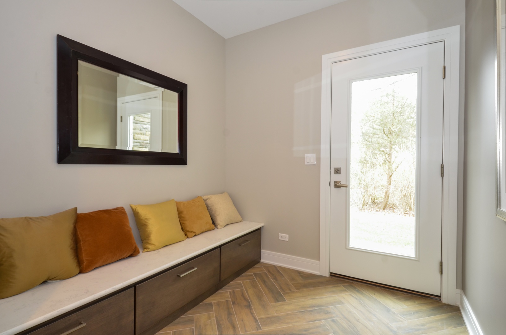 2788 Port Clinton Road Highland Park, IL 60035 - Photo 13 of 25