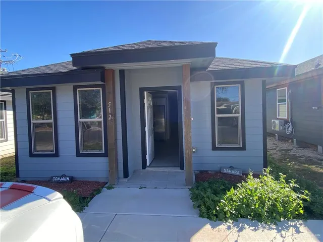 $1,200 | 512 East Los Torritos Street, Weslaco, TX 78596