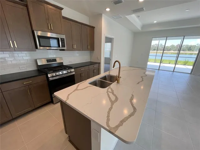 $4,200 | 2561 Starapple Way, Sarasota, FL 34240