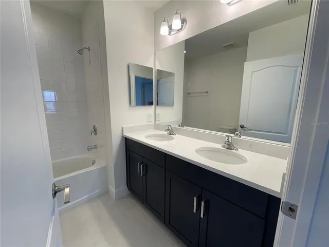 $4,200 | 2561 Starapple Way, Sarasota, FL 34240