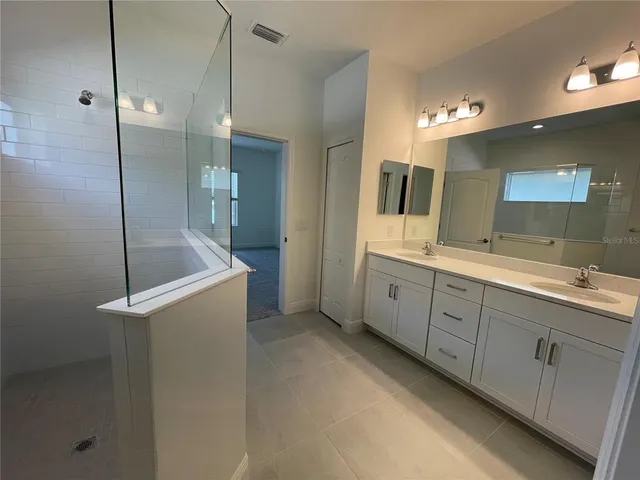 $4,200 | 2561 Starapple Way, Sarasota, FL 34240