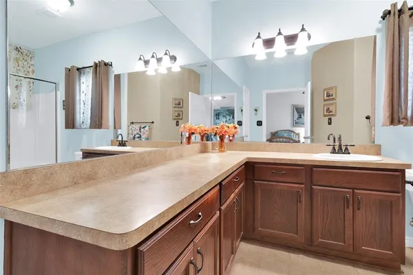 $211,900 | 201 East Walker Street, Denison, TX 75021
