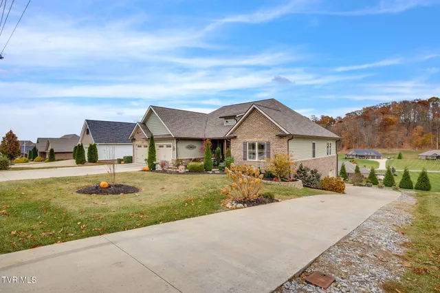$799,000 | 818 Hales Chapel Road, Gray, TN 37615