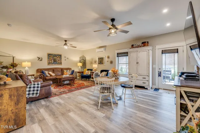 $799,000 | 818 Hales Chapel Road, Gray, TN 37615