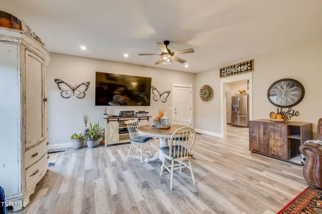 $799,000 | 818 Hales Chapel Road, Gray, TN 37615