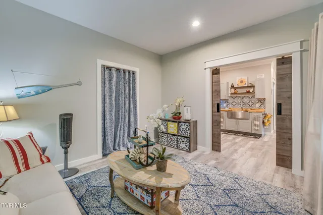 $799,000 | 818 Hales Chapel Road, Gray, TN 37615