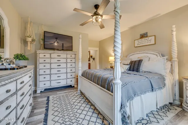 $799,000 | 818 Hales Chapel Road, Gray, TN 37615