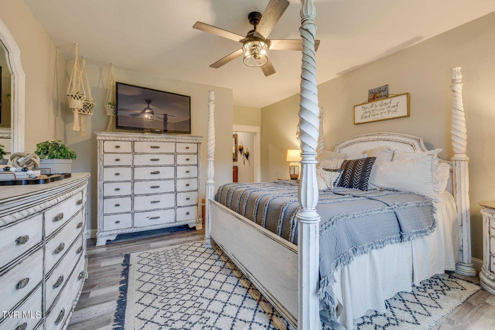 818 Hales Chapel Road Gray, TN 37615 - Photo 40 of 55 040