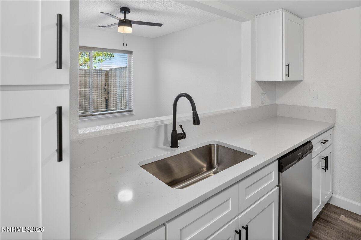 13968 Lear Boulevard Reno, NV 89506 - Photo 9 of 29 10-DSC_8653