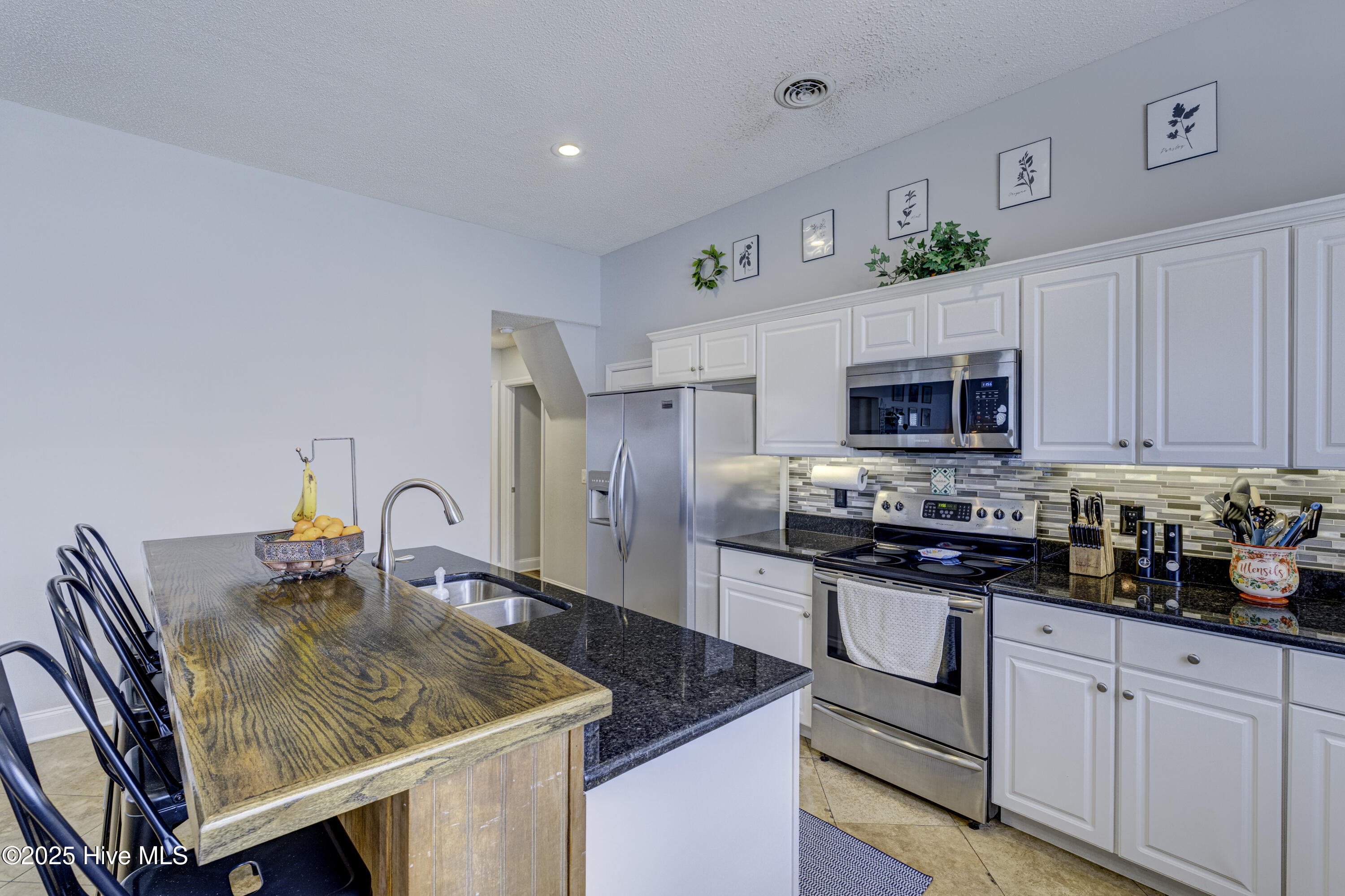 2213 White Road Wilmington, NC 28411 - Photo 5 of 45 2213WhiteRoadFinal-16