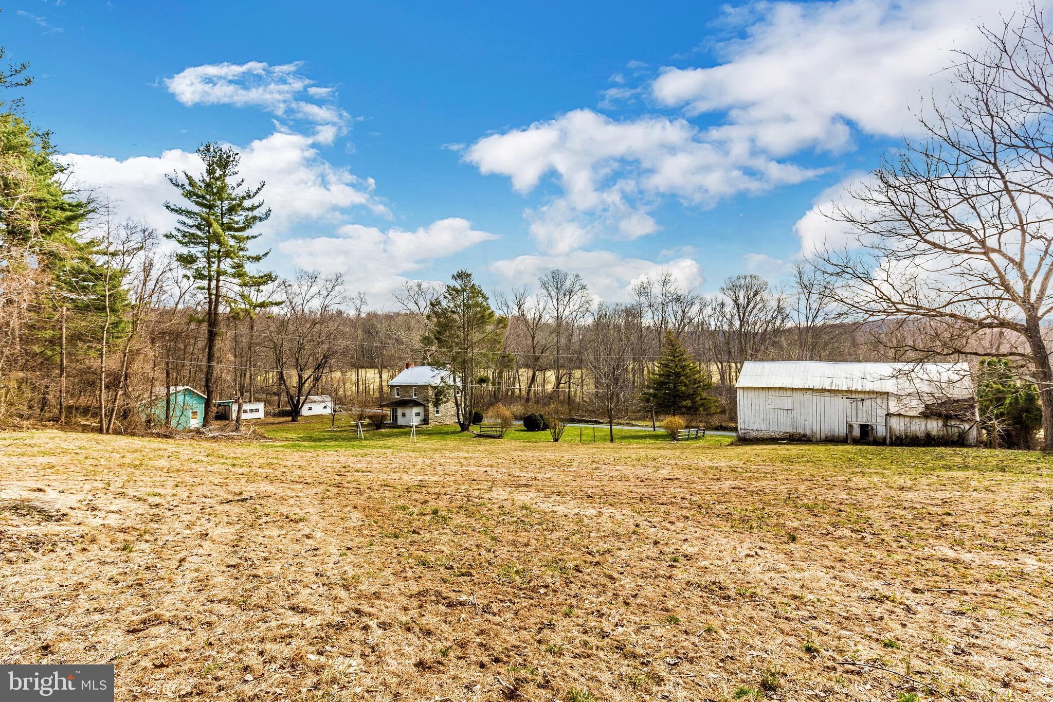 12908 Martin Road Smithsburg, MD 21783 - Photo 5 of 52 Gallery Image 5