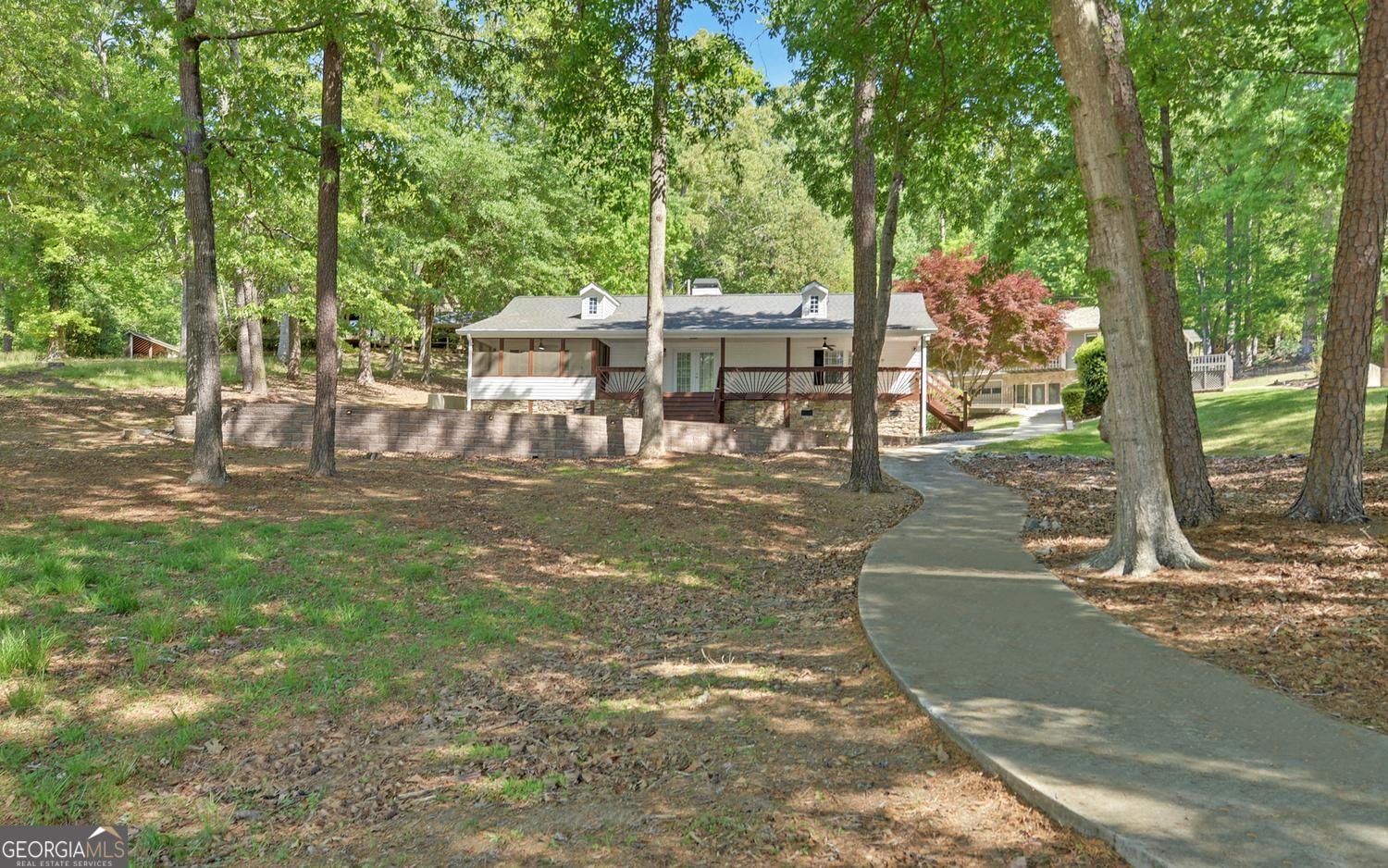 123 Ridgemore Circle Toccoa, GA 30577 - Photo 4 of 32