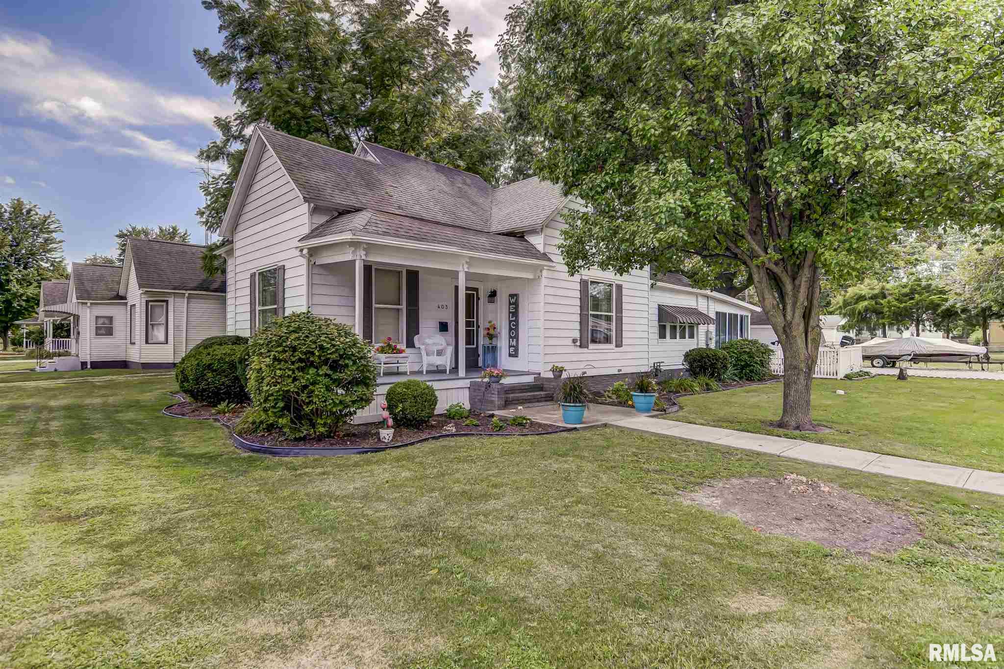 403 South Springfield Street Virden, IL 62690 - Photo 1 of 46 Gallery Image 1