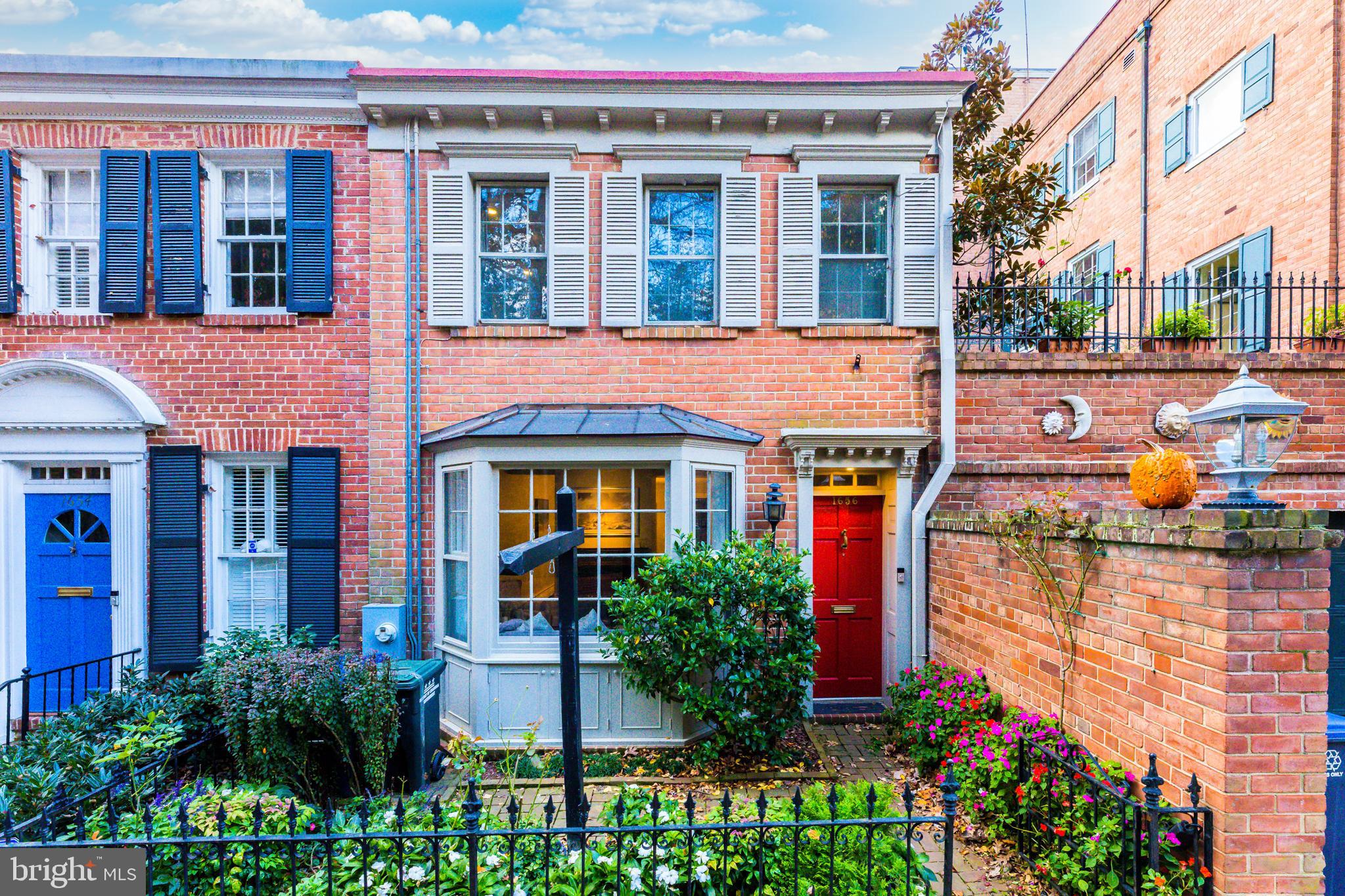 1656 32nd Street Northwest Washington, DC 20007 - Photo 2 of 48