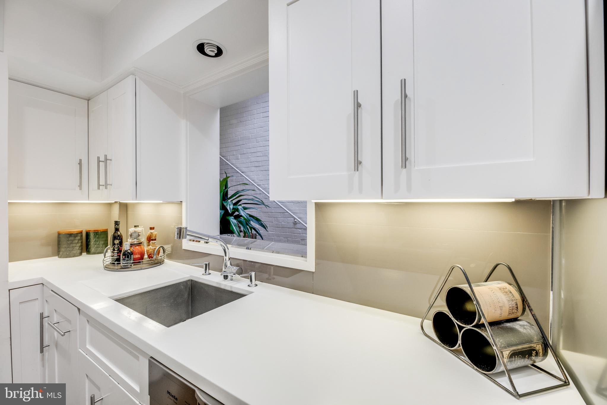 1656 32nd Street Northwest Washington, DC 20007 - Photo 19 of 48