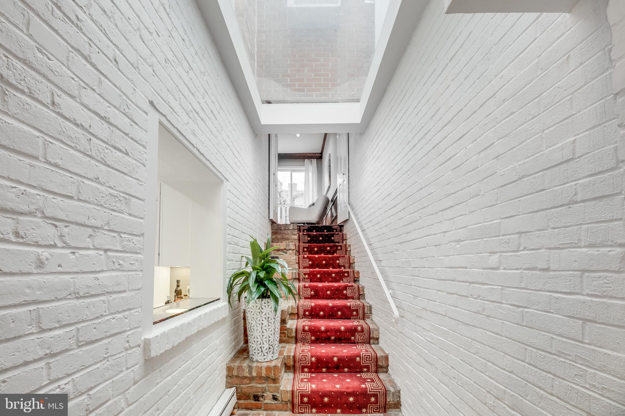 1656 32nd Street Northwest Washington, DC 20007 - Photo 23 of 48