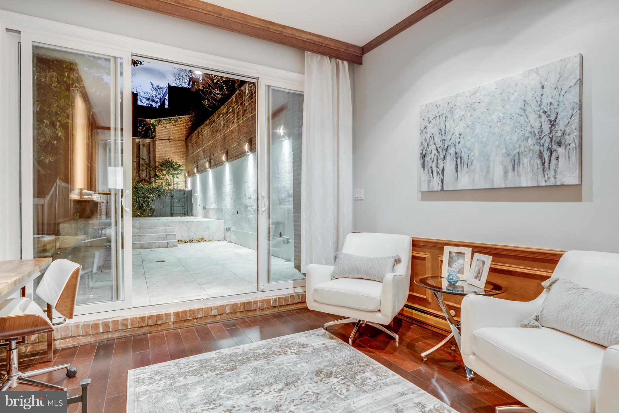 1656 32nd Street Northwest Washington, DC 20007 - Photo 4 of 48