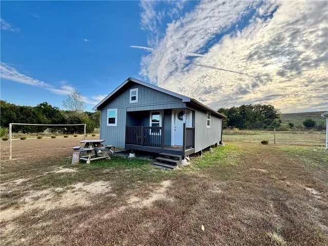 $95,000 | 10 Lucky 1 Circle, Mound City, KS 66056