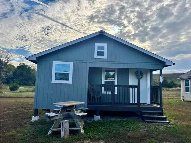 $95,000 | 10 Lucky 1 Circle, Mound City, KS 66056