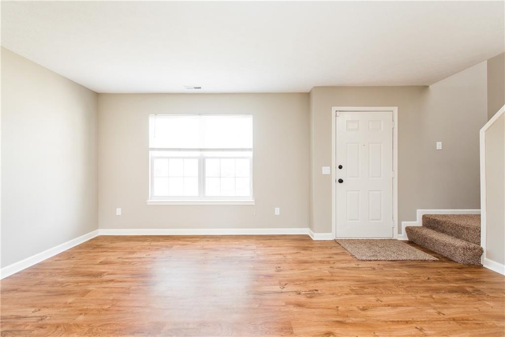 14909 Oak Road Carmel, IN 46033 - Photo 2 of 20