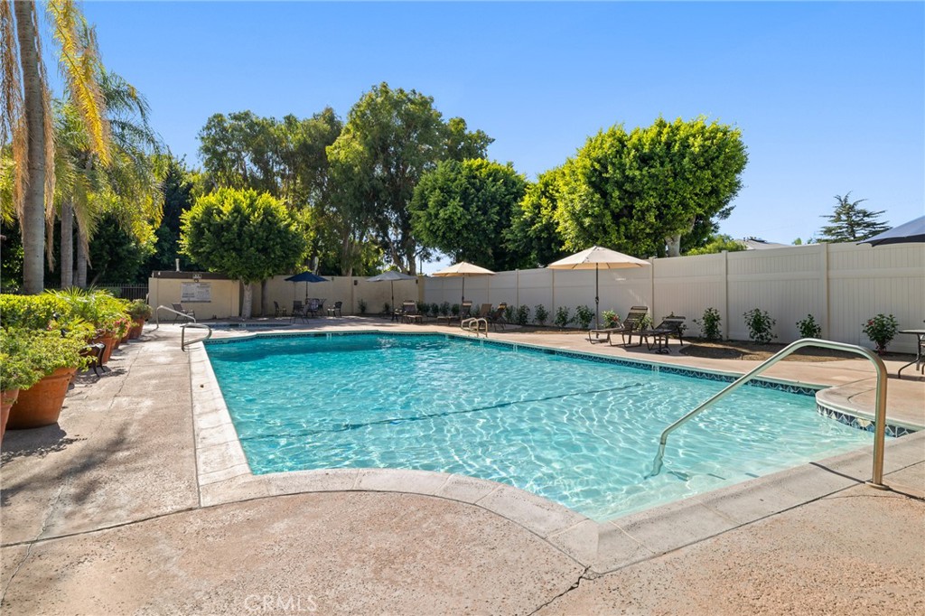 12830 Burbank Boulevard, Unit 307 Valley Village, CA 91607 - Photo 17 of 25