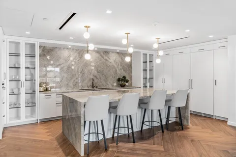 $3,249,000 | 200 Southeast Mizner Boulevard, Unit 307, Boca Raton, FL 33432