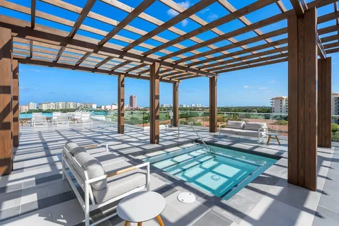 $3,249,000 | 200 Southeast Mizner Boulevard, Unit 307, Boca Raton, FL 33432