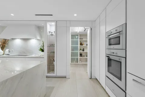 a view of a storage & utility room with washer and dryer