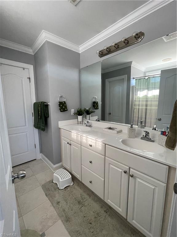 715 Ralph Graham Drive Graham, NC 27253 - Photo 38 of 44 Master Bathroom