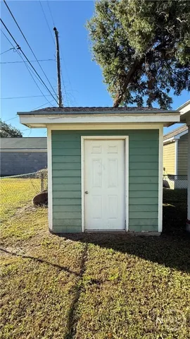 $290,000 | 1219 East Waldburg Street, Savannah, GA 31404
