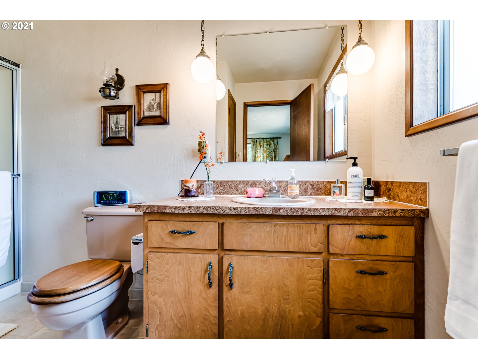 22201 A F Allison Road Noti, OR 97461 - Photo 14 of 26 Gallery Image 14