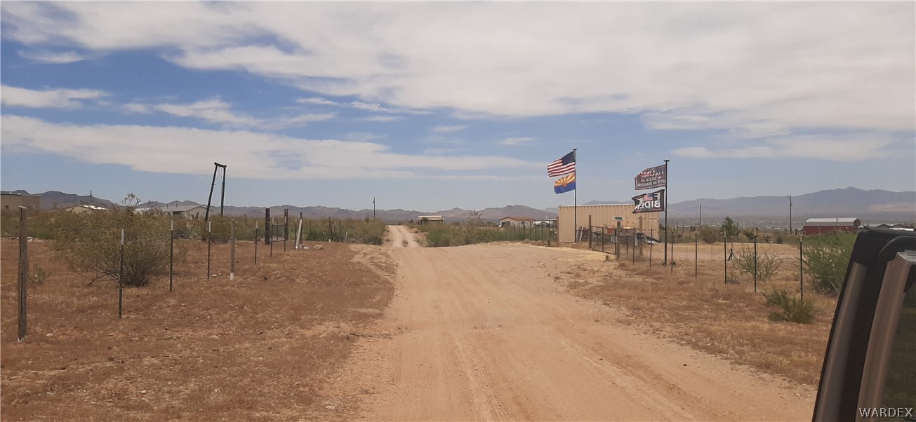 1950 Greer Road Golden Valley, AZ 86413 - Photo 4 of 6