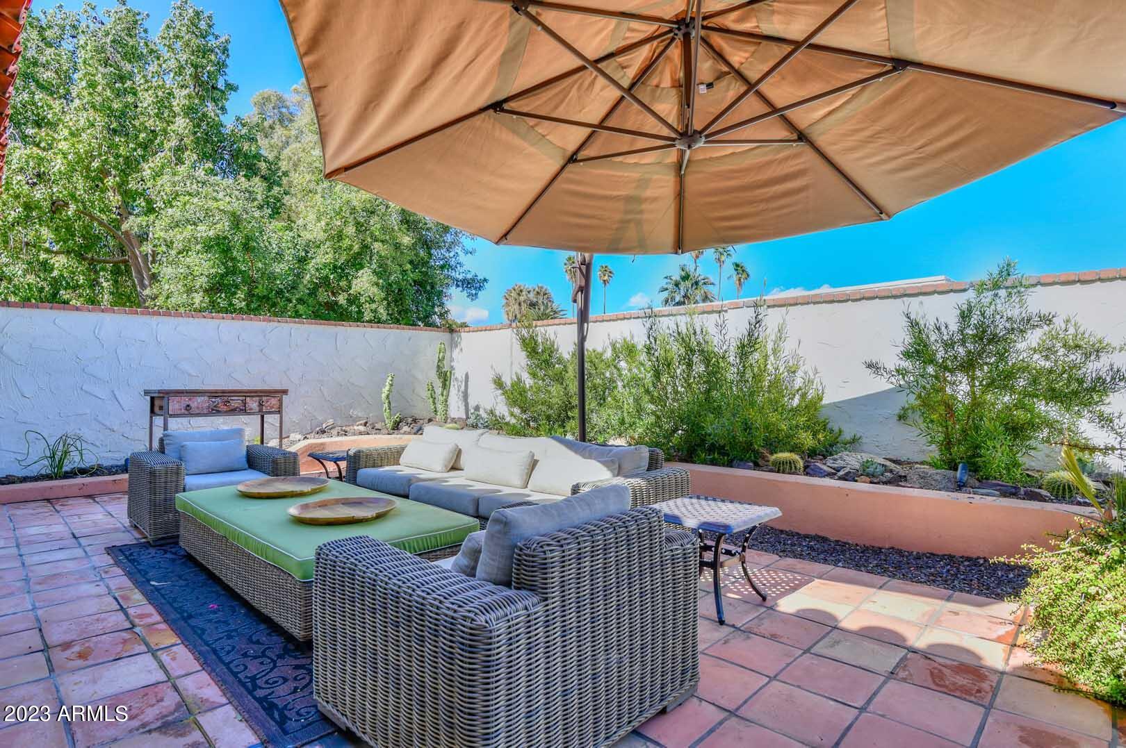 5804 North Scottsdale Road Paradise Valley, AZ 85253 - Photo 19 of 42 a patio with patio and garden