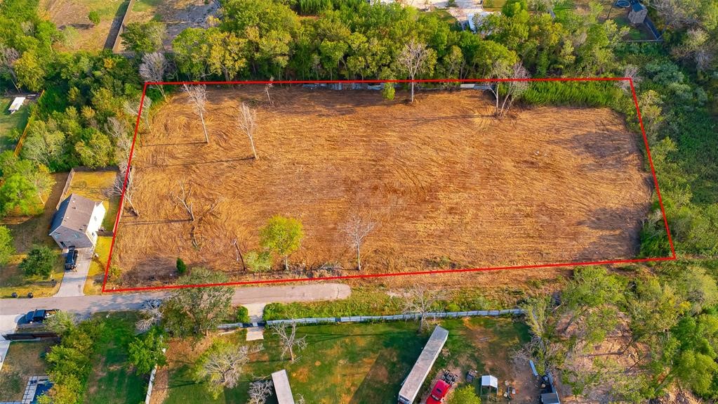 8888 Freeland Street Houston, TX 77075 - Photo 9 of 12 a view of swimming pool with a yard