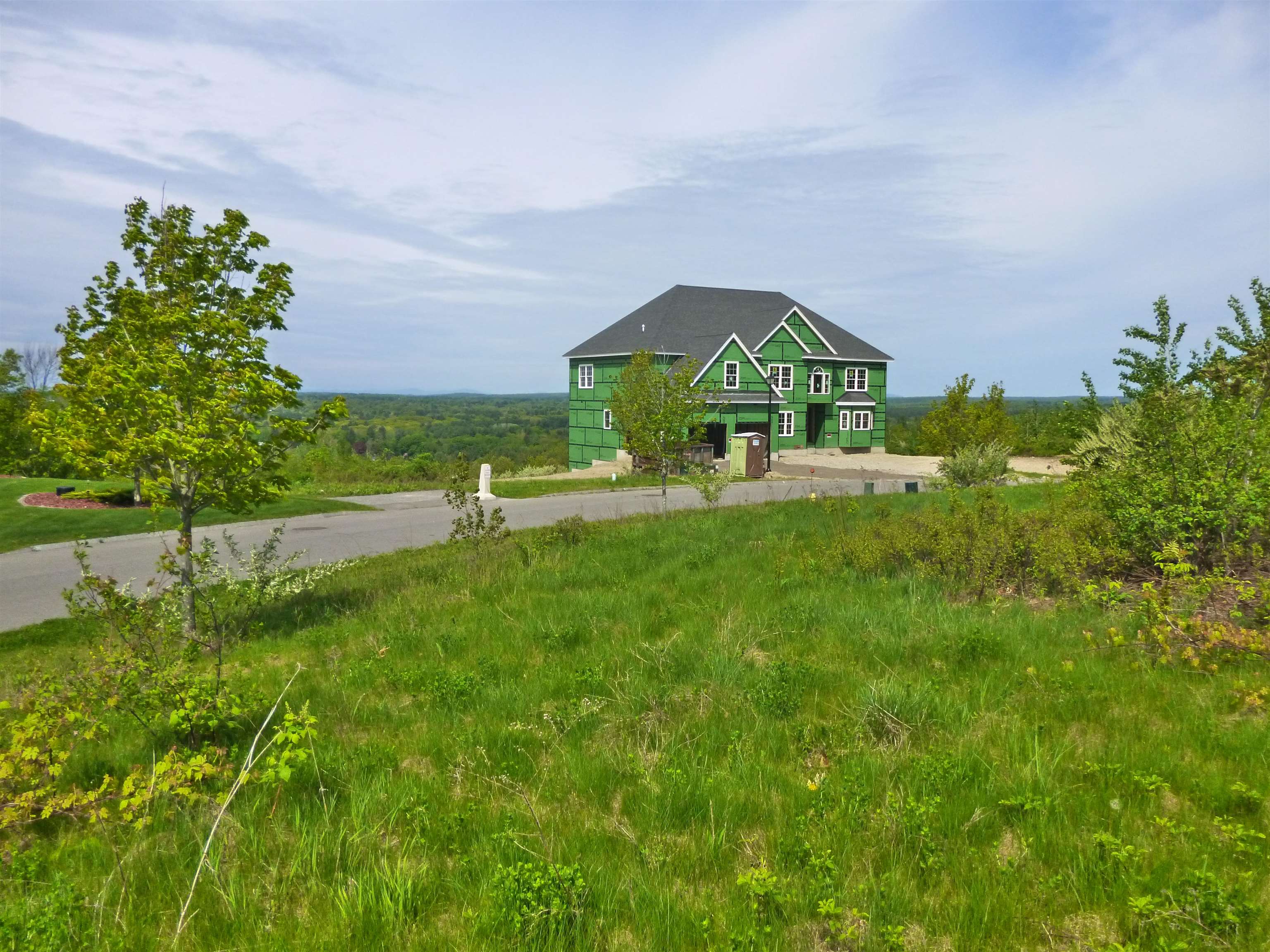 39 Stanwood Road, Unit 25 Salem, NH 03079 - Photo 2 of 7 Gallery Image 2