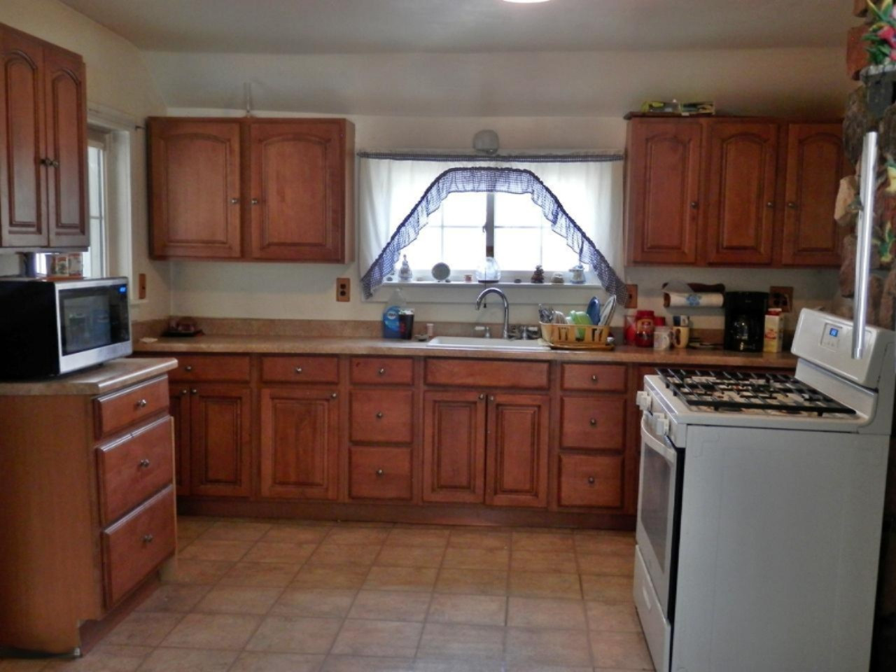8790 Ruttan Road Northwest Alden, MI 49612 - Photo 7 of 43 Updated oak kitchen