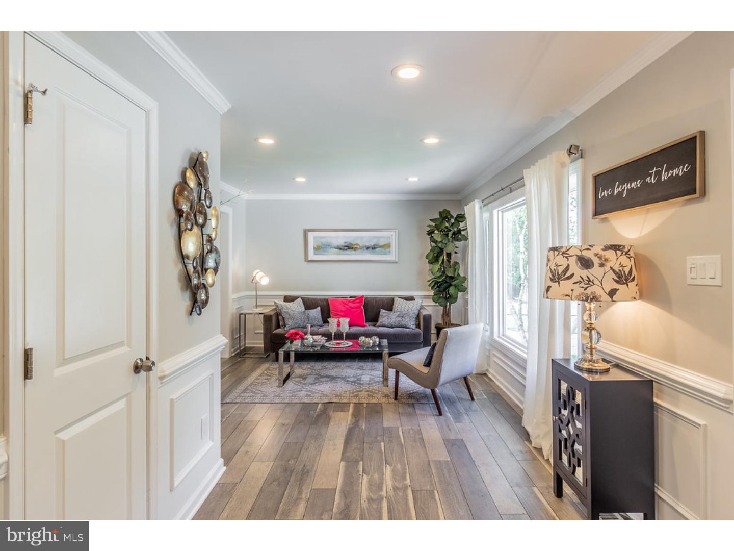8248 Stow Road Pennsauken, NJ 08110 - Photo 3 of 25 Gallery Image 3