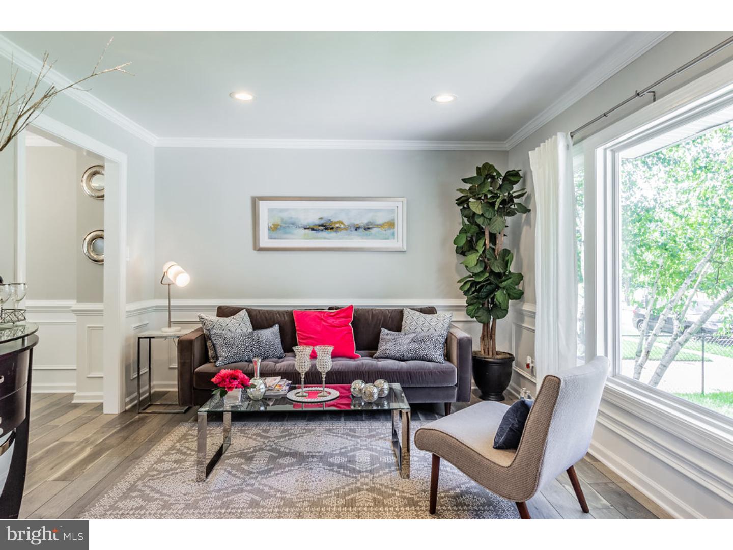 8248 Stow Road Pennsauken, NJ 08110 - Photo 4 of 25 Gallery Image 4