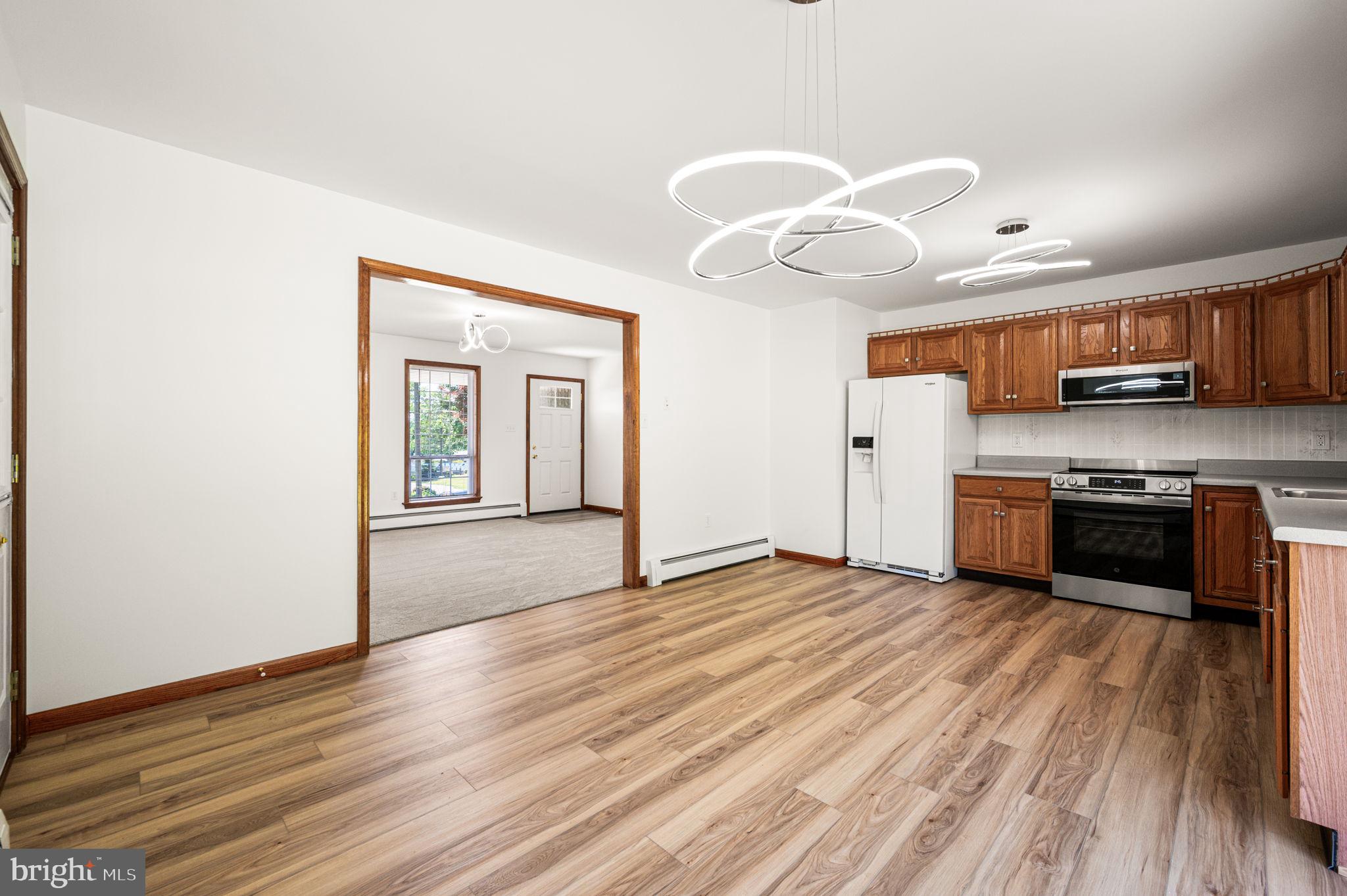 451 Township Line Road Bechtelsville, PA 19505 - Photo 13 of 33 Kitchen