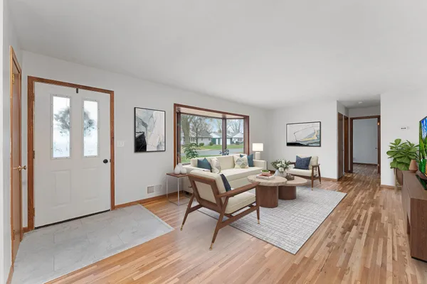 $320,000 | 811 Pandora Drive Northeast, Fridley, MN 55432