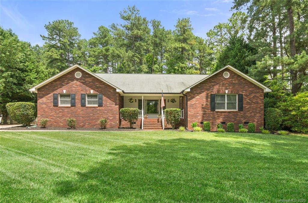 11074 Sudbury Road Davidson, NC 28036 - Photo 1 of 31 Gallery Image 1