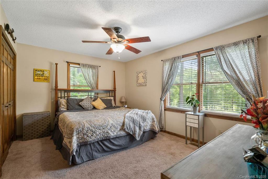 11074 Sudbury Road Davidson, NC 28036 - Photo 14 of 31 Gallery Image 14