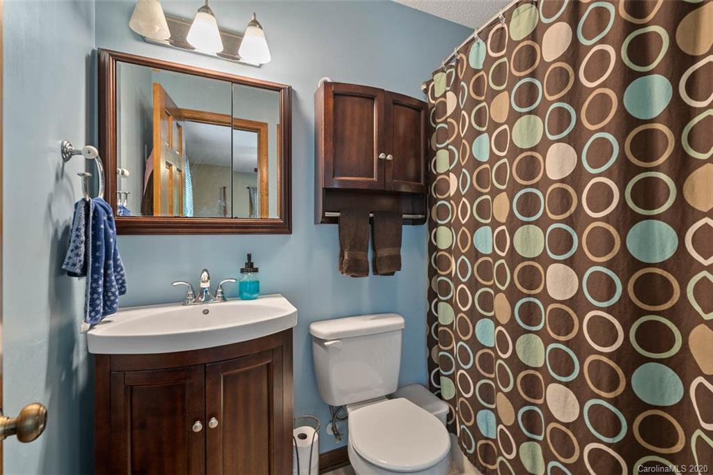 11074 Sudbury Road Davidson, NC 28036 - Photo 16 of 31 Gallery Image 16