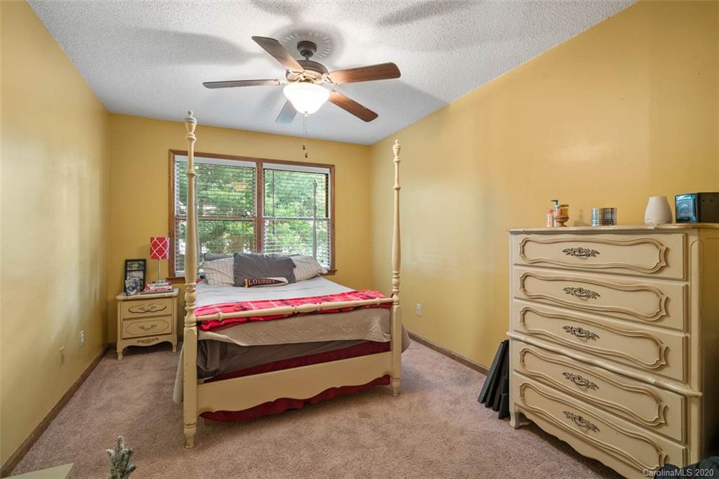 11074 Sudbury Road Davidson, NC 28036 - Photo 17 of 31 Gallery Image 17
