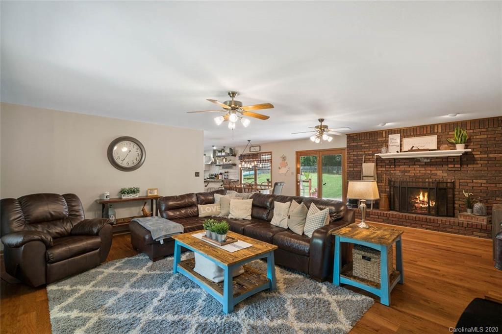 11074 Sudbury Road Davidson, NC 28036 - Photo 22 of 31 Gallery Image 22