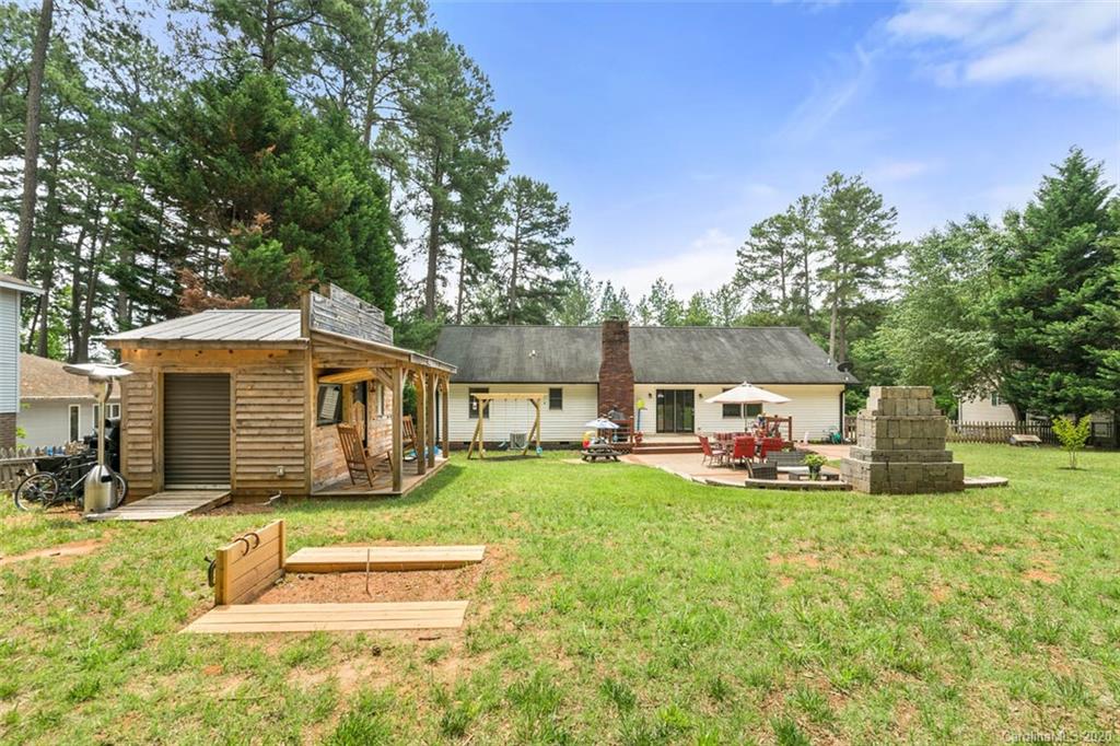 11074 Sudbury Road Davidson, NC 28036 - Photo 8 of 31 Gallery Image 8