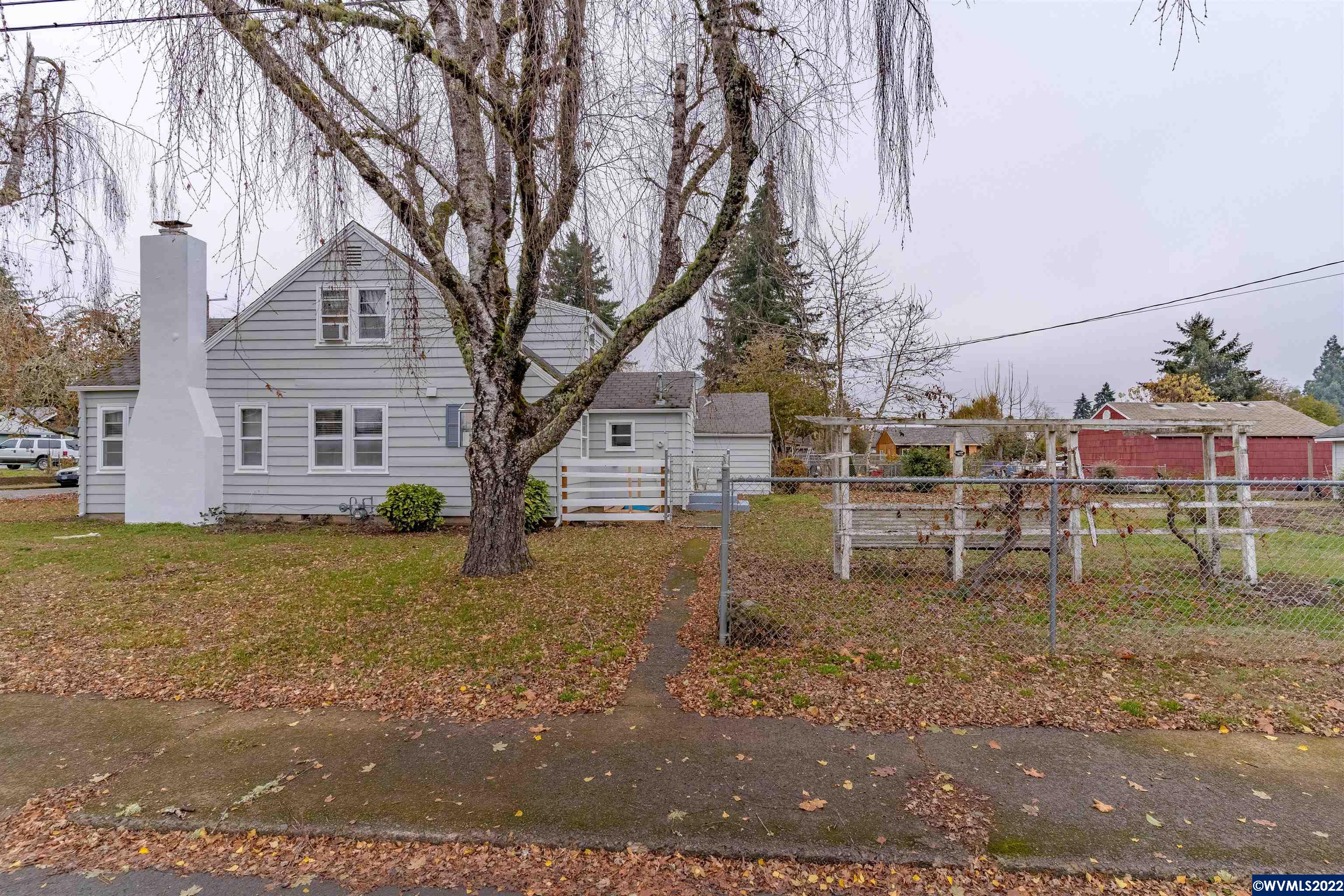 1590 Southwest Ellis Street Dallas, OR 97338 - Photo 36 of 36 Gallery Image 36